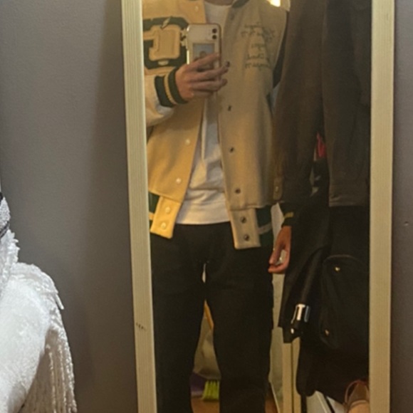 Meet your Posher, Daniel - Picture 1 of 1